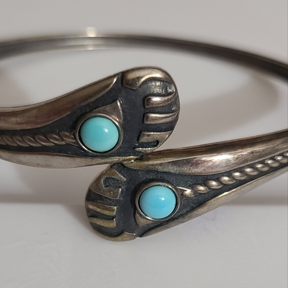 Vintage Sterling Silver Native Navajo Style Bear Claw Bracelet Turquoise 925 - Picture 2 of 12